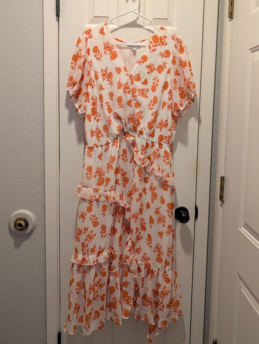 Gibson Latimer Orange Floral Wrap Midi Dress